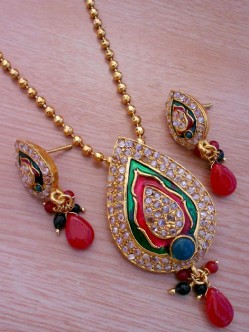 Polki Pendant Set